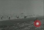 Standbild Deutsche Besetzung von Paris und später die Befreiung von Verbündeten Paris Frankreich, 1944, aus Sekunde 52 historischem Filmmaterial Videoclip 65675021864