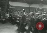 Standbild Befreiung von Paris Paris Frankreich, 1944, aus Sekunde 19 historischem Filmmaterial Videoclip 65675021865