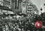 Standbild Befreiung von Paris Paris Frankreich, 1944, aus Sekunde 32 historischem Filmmaterial Videoclip 65675021865