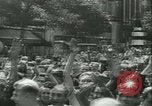 Standbild Befreiung von Paris Paris Frankreich, 1944, aus Sekunde 36 historischem Filmmaterial Videoclip 65675021865