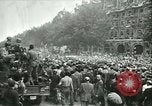 Standbild Befreiung von Paris Paris Frankreich, 1944, aus Sekunde 43 historischem Filmmaterial Videoclip 65675021865