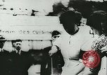 Immagine di Rifugiati francese Parigi Francia, 1942, secondo 28 filmato di repertorio 65675021868