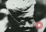 Immagine di Rifugiati francese Parigi Francia, 1942, secondo 31 filmato di repertorio 65675021868