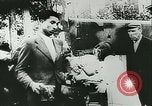 Immagine di Rifugiati francese Parigi Francia, 1942, secondo 55 filmato di repertorio 65675021868