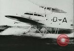 Immagine di Operazione di salvataggio Teatro europeo, 1942, secondo 3 filmato di repertorio 65675021869