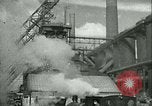 Standbild Stahlwerk Deutschland, 1940, aus Sekunde 26 historischem Filmmaterial Videoclip 65675021929