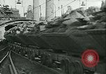 Standbild Stahlwerk Deutschland, 1940, aus Sekunde 45 historischem Filmmaterial Videoclip 65675021929