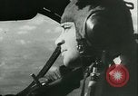 Standbild Deutsche er-111 Bomber blitz England England United Kingdom, 1940, aus Sekunde 9 historischem Filmmaterial Videoclip 65675021936