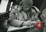 Standbild Deutsche er-111 Bomber blitz England England United Kingdom, 1940, aus Sekunde 29 historischem Filmmaterial Videoclip 65675021936
