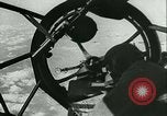 Standbild Deutsche er-111 Bomber blitz England England United Kingdom, 1940, aus Sekunde 51 historischem Filmmaterial Videoclip 65675021936