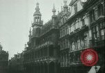 Standbild Das von den Deutschen besetzte Brüssel Belgien Brüssel Belgien, 1940, aus Sekunde 16 historischem Filmmaterial Videoclip 65675021939