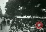 Standbild Das von den Deutschen besetzte Brüssel Belgien Brüssel Belgien, 1940, aus Sekunde 39 historischem Filmmaterial Videoclip 65675021939