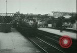 Standbild deutsche Truppen Paris Frankreich, 1940, aus Sekunde 12 historischem Filmmaterial Videoclip 65675021940