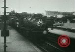 Standbild deutsche Truppen Paris Frankreich, 1940, aus Sekunde 15 historischem Filmmaterial Videoclip 65675021940