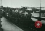 Standbild deutsche Truppen Paris Frankreich, 1940, aus Sekunde 17 historischem Filmmaterial Videoclip 65675021940