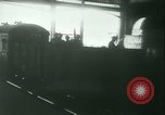 Standbild deutsche Truppen Paris Frankreich, 1940, aus Sekunde 24 historischem Filmmaterial Videoclip 65675021940