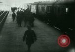 Standbild deutsche Truppen Paris Frankreich, 1940, aus Sekunde 38 historischem Filmmaterial Videoclip 65675021940