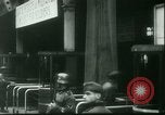 Standbild deutsche Truppen Paris Frankreich, 1940, aus Sekunde 54 historischem Filmmaterial Videoclip 65675021940