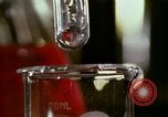Standbild Lysergic acid diethylamide LSD United States USA, 1967, aus Sekunde 32 historischem Filmmaterial Videoclip 65675021945