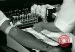 Standbild Lysergic acid diethylamide United States USA, 1967, aus Sekunde 12 historischem Filmmaterial Videoclip 65675021947