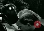 Standbild Lysergic acid diethylamide United States USA, 1967, aus Sekunde 31 historischem Filmmaterial Videoclip 65675021948