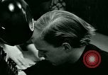 Standbild Lysergic acid diethylamide United States USA, 1967, aus Sekunde 44 historischem Filmmaterial Videoclip 65675021948