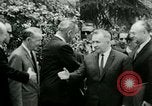 Standbild Präsident Lyndon Johnson bei Glassboro Gipfel Glassboro New Jersey USA, 1966, aus Sekunde 39 historischem Filmmaterial Videoclip 65675021949