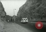 Image British Royal Marines bouclage cratère canton Aden au Yémen, 1966, de la seconde 27 séquences d'archives historiques vidéo 65675021952