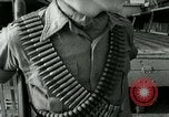 Image British Royal Marines bouclage cratère canton Aden au Yémen, 1966, de la seconde 31 séquences d'archives historiques vidéo 65675021952