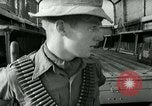 Image British Royal Marines bouclage cratère canton Aden au Yémen, 1966, de la seconde 32 séquences d'archives historiques vidéo 65675021952