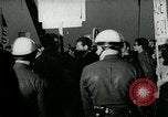 Image anti-guerre du Vietnam la démonstration Los Angeles California USA, 1967, de la seconde 16 séquences d'archives historiques vidéo 65675021954