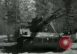 Image 'armée suédoise démontrant canon à capacité nucléaire Suède, 1966, de la seconde 22 séquences d'archives historiques vidéo 65675021955