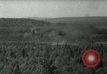 Image 'armée suédoise démontrant canon à capacité nucléaire Suède, 1966, de la seconde 44 séquences d'archives historiques vidéo 65675021955