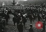 Immagine di Parata militare Parigi Francia, 1918, secondo 26 filmato di repertorio 65675021958