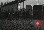 Immagine di Stati Uniti truppe rodeo Francia, 1918, secondo 18 filmato di repertorio 65675021964