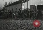 Immagine di Stati Uniti truppe rodeo Francia, 1918, secondo 19 filmato di repertorio 65675021964