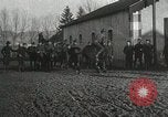 Immagine di Stati Uniti truppe rodeo Francia, 1918, secondo 25 filmato di repertorio 65675021964