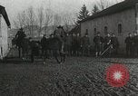 Immagine di Stati Uniti truppe rodeo Francia, 1918, secondo 31 filmato di repertorio 65675021964