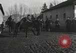 Immagine di Stati Uniti truppe rodeo Francia, 1918, secondo 34 filmato di repertorio 65675021964