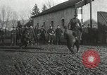 Immagine di Stati Uniti truppe rodeo Francia, 1918, secondo 37 filmato di repertorio 65675021964