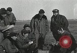 Standbild USA airmen Frankreich, 1918, aus Sekunde 8 historischem Filmmaterial Videoclip 65675021966