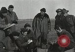 Standbild USA airmen Frankreich, 1918, aus Sekunde 19 historischem Filmmaterial Videoclip 65675021966