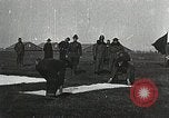 Standbild USA airmen Frankreich, 1918, aus Sekunde 29 historischem Filmmaterial Videoclip 65675021966