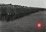 Standbild USA Soldaten Frankreich, 1918, aus Sekunde 26 historischem Filmmaterial Videoclip 65675021967