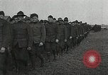 Standbild USA Soldaten Frankreich, 1918, aus Sekunde 34 historischem Filmmaterial Videoclip 65675021967