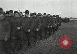 Standbild USA Soldaten Frankreich, 1918, aus Sekunde 39 historischem Filmmaterial Videoclip 65675021967