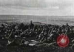 Standbild USA Soldaten Frankreich, 1918, aus Sekunde 39 historischem Filmmaterial Videoclip 65675021968