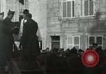Standbild Taufe Ritus Frankreich, 1918, aus Sekunde 6 historischem Filmmaterial Videoclip 65675021970