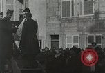 Standbild Taufe Ritus Frankreich, 1918, aus Sekunde 10 historischem Filmmaterial Videoclip 65675021970