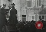 Standbild Taufe Ritus Frankreich, 1918, aus Sekunde 11 historischem Filmmaterial Videoclip 65675021970